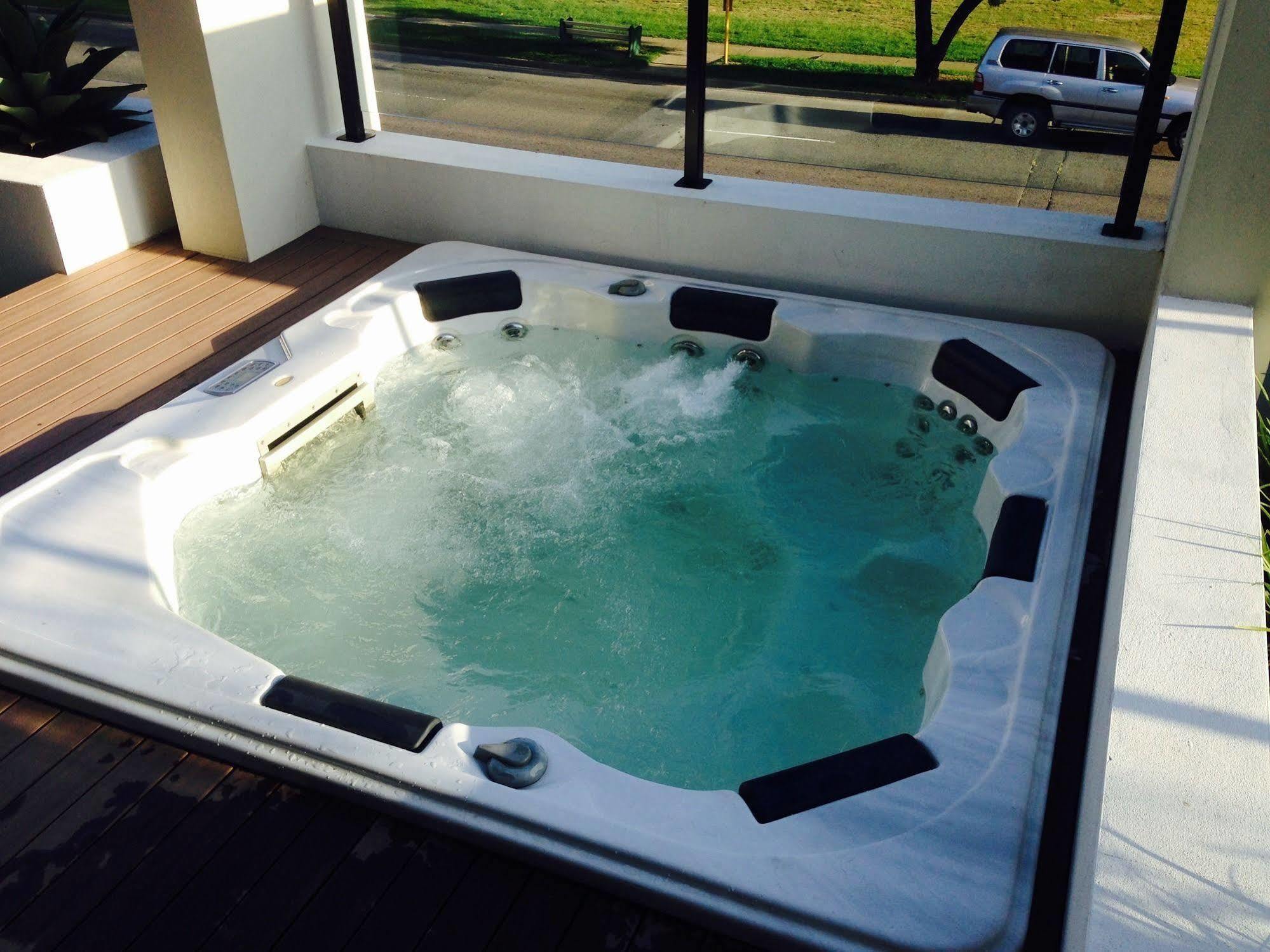 The Kingsford Airport, Ascend Collection Brisbane