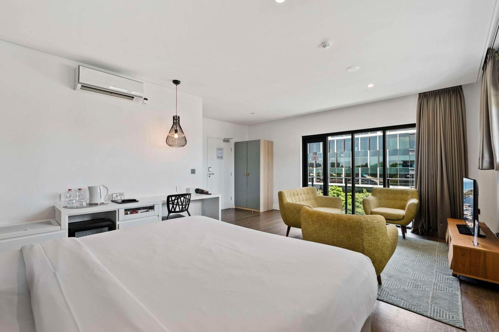 The Kingsford Airport, Ascend Collection Hotel