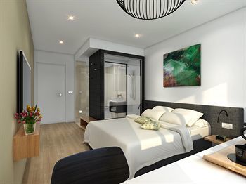 The Kingsford Airport, Ascend Collection Brisbane